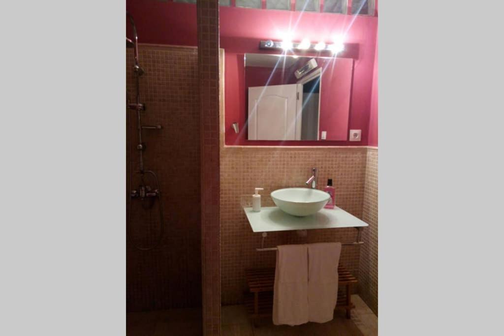 Sevilla ,Piso Completo En Buena Zona,Wifi Y Aparcamiento Sevilha Exterior foto